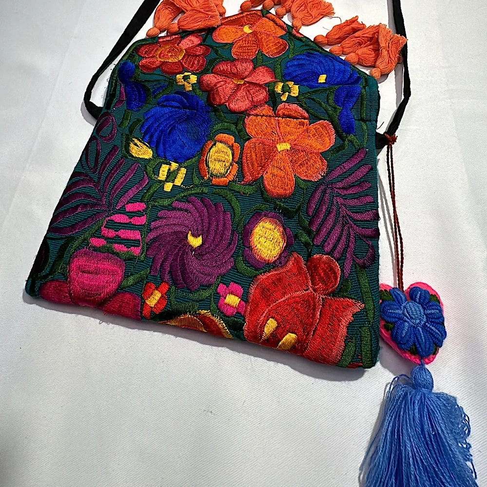 Handmade Mexican Clutch Bag Pre-Owned - Picture 2 of 3